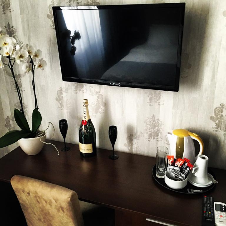 Luxury Rooms Luca And Deluca Belgrade Exterior photo